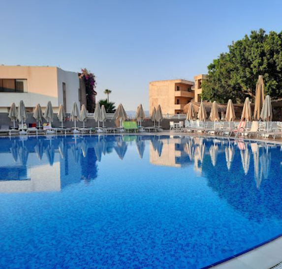 Bendis Beach Hotel