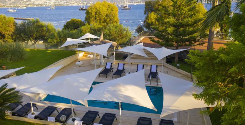 Farrys Boutique Hotel & Beach Club